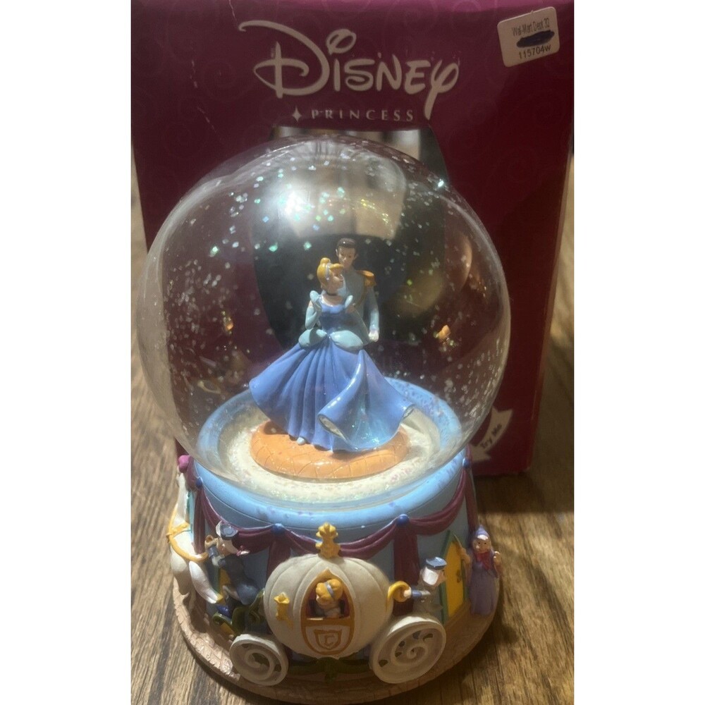 Disney Enesco Snow Globe Cinderella Musical Plays I Love You Truly DOES NOT WORK